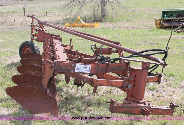 image for item K8990 Minneapolis Moline five bottom plow