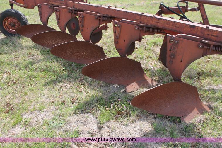 image for item K8990 Minneapolis Moline five bottom plow