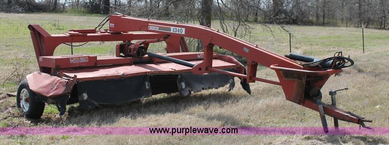 image for item K8992 1995 Hesston 1340 windrower