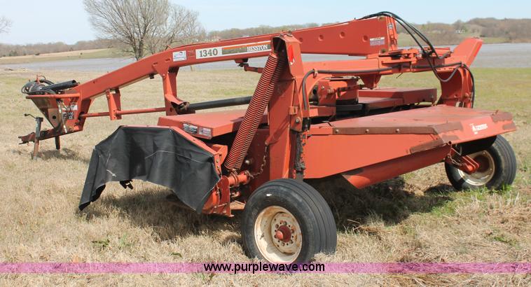 image for item K8992 1995 Hesston 1340 windrower