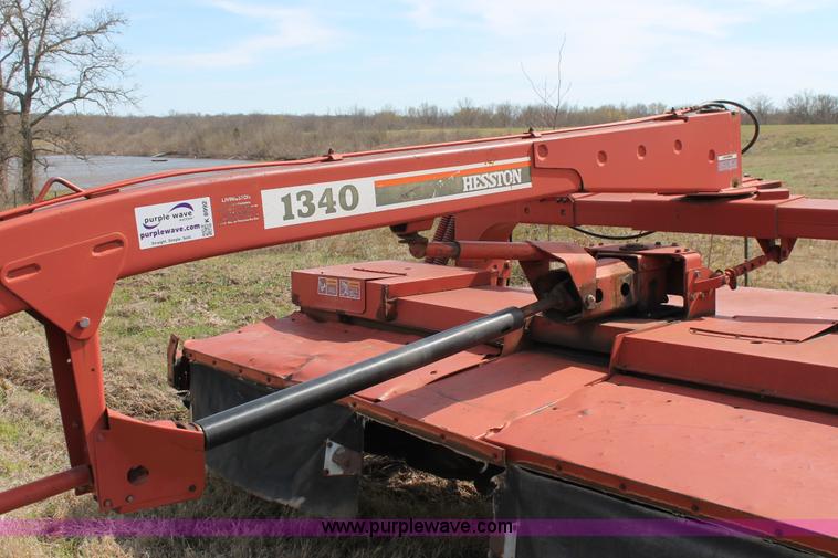 image for item K8992 1995 Hesston 1340 windrower