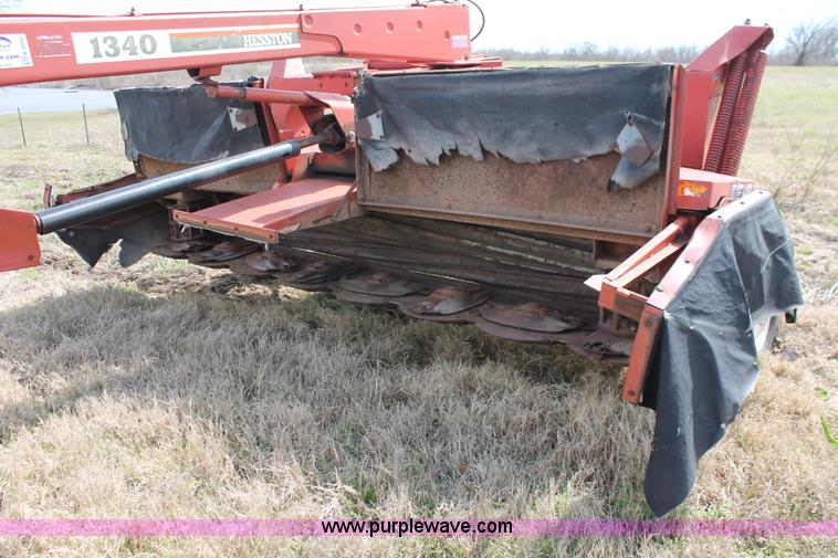 image for item K8992 1995 Hesston 1340 windrower