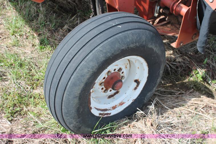 image for item K8992 1995 Hesston 1340 windrower