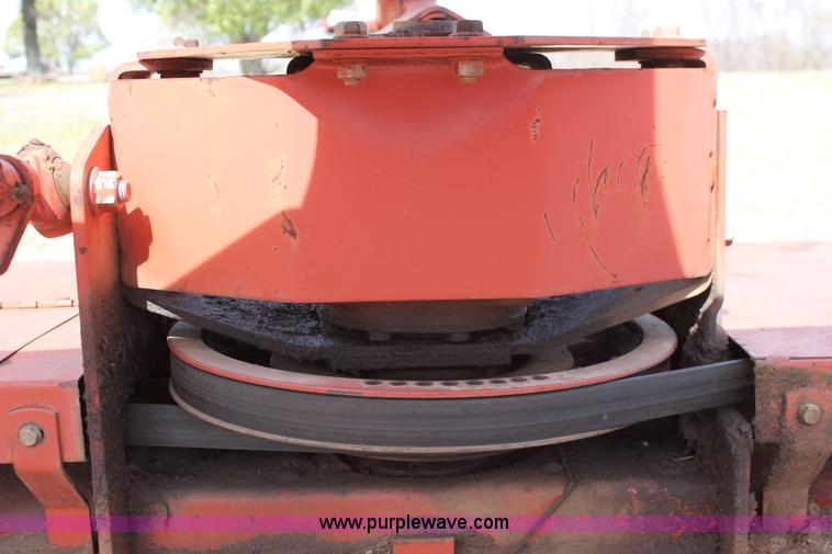 image for item K8992 1995 Hesston 1340 windrower