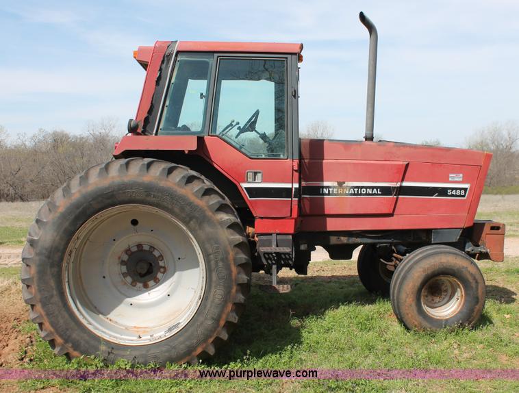 image for item K8997 International 5488 tractor