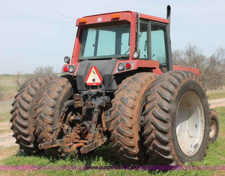 image for item K8997 International 5488 tractor