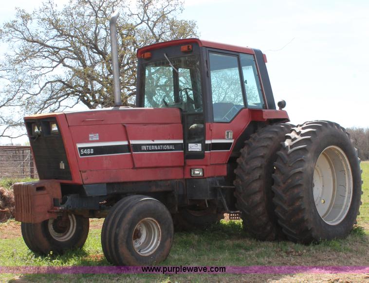 image for item K8997 International 5488 tractor