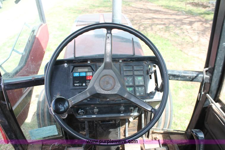 image for item K8997 International 5488 tractor