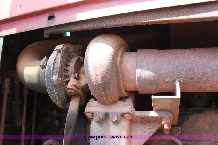 image for item K8997 International 5488 tractor