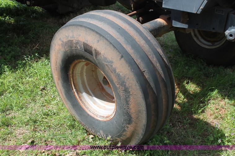 image for item K8997 International 5488 tractor