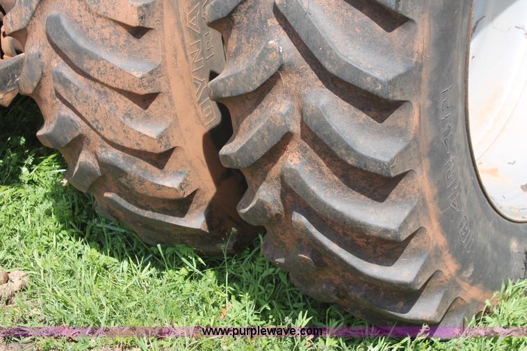 image for item K8997 International 5488 tractor