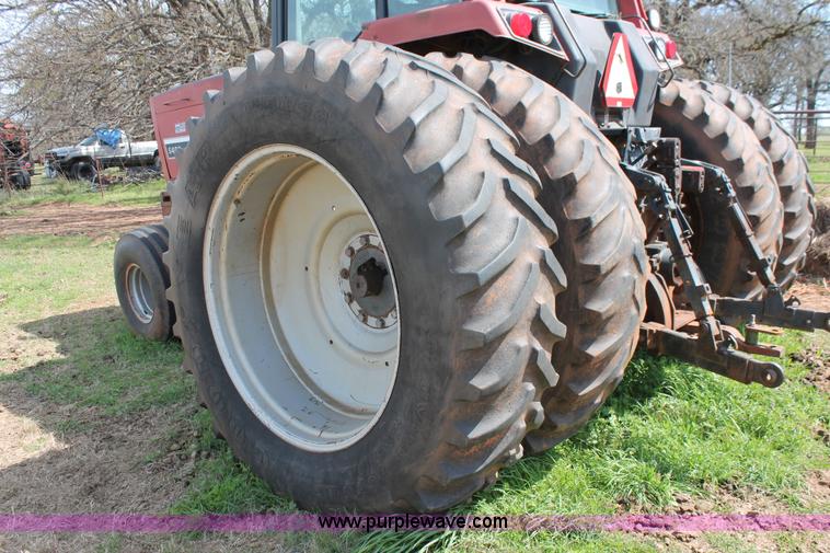 image for item K8997 International 5488 tractor