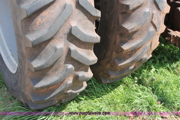 image for item K8997 International 5488 tractor