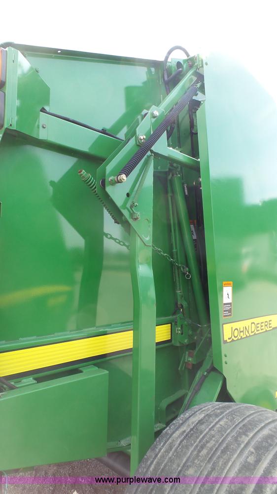 image for item L1328 2010 John Deere 568 Mega Wide Plus round baler