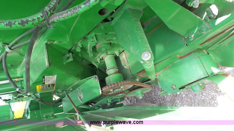 image for item L1328 2010 John Deere 568 Mega Wide Plus round baler
