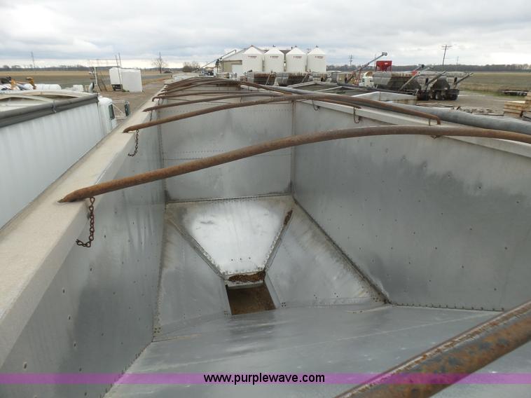 image for item L5445 1991 Timpte Super Hopper double hopper grain trailer