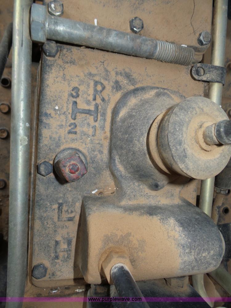 image for item L5762 2005 King 254 MFWD tractor