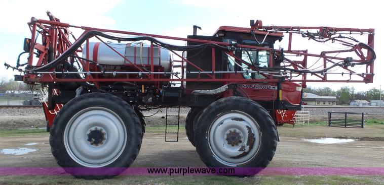 image for item L6285 2000 Case IH Patriot SPX3200B self-propelled sprayer