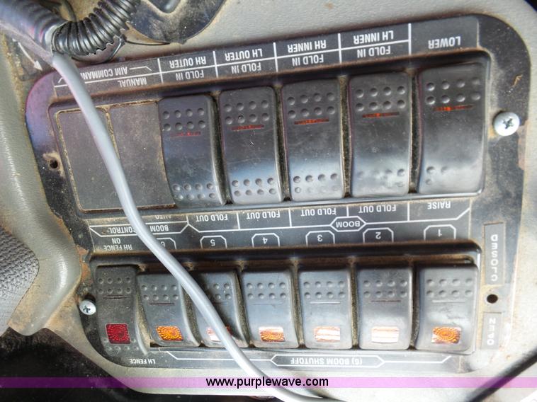 image for item L6285 2000 Case IH Patriot SPX3200B self-propelled sprayer