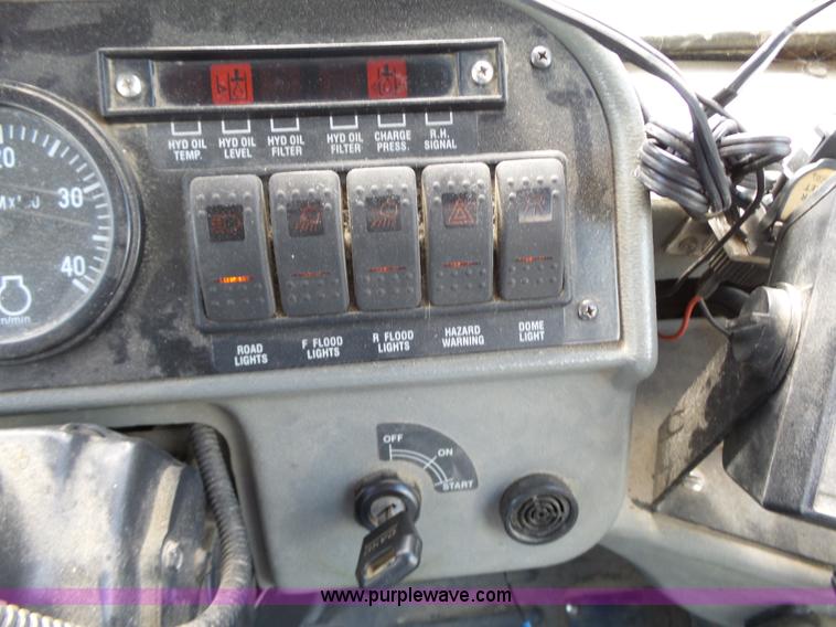 image for item L6285 2000 Case IH Patriot SPX3200B self-propelled sprayer