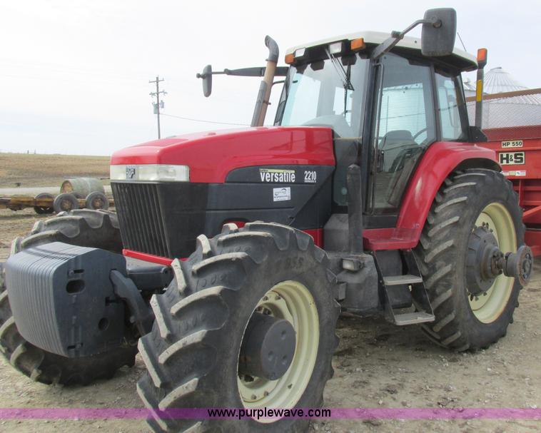 image for item L7127 2004 Buhler Versatile 2210 MFWD tractor