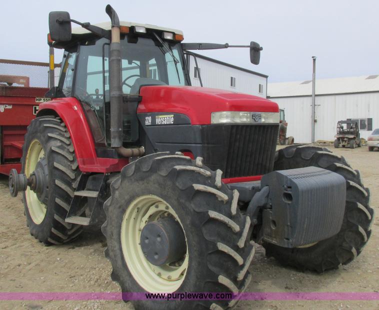 image for item L7127 2004 Buhler Versatile 2210 MFWD tractor
