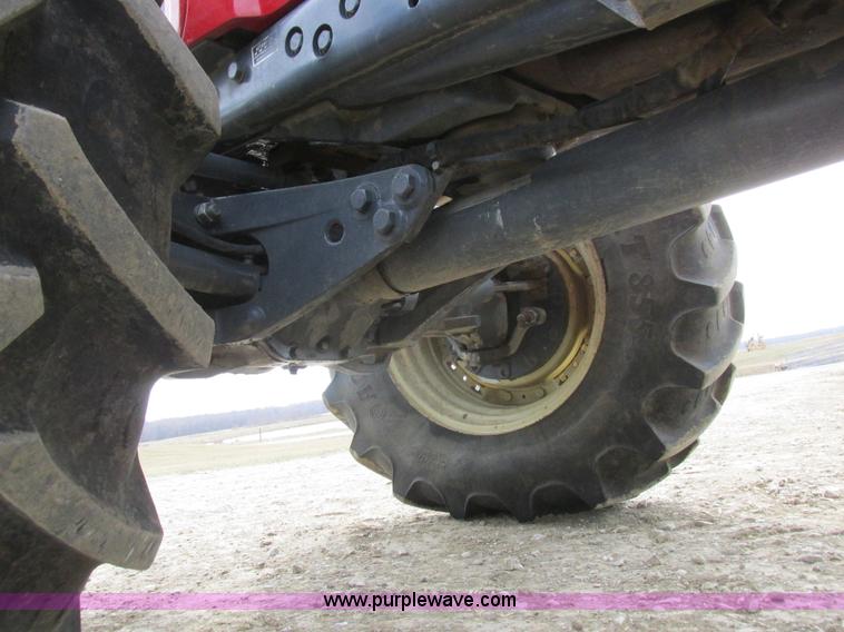 image for item L7127 2004 Buhler Versatile 2210 MFWD tractor