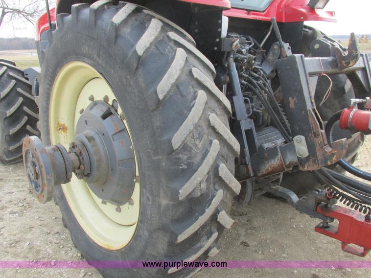image for item L7127 2004 Buhler Versatile 2210 MFWD tractor
