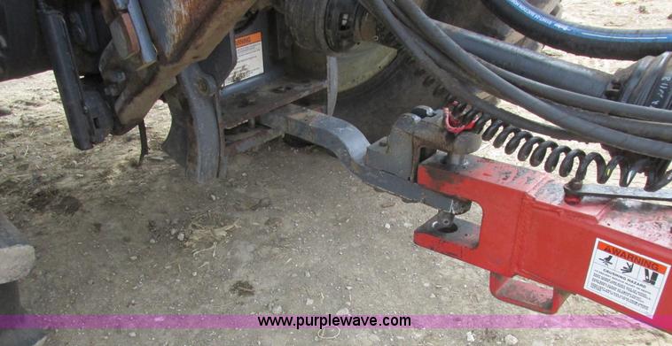 image for item L7127 2004 Buhler Versatile 2210 MFWD tractor