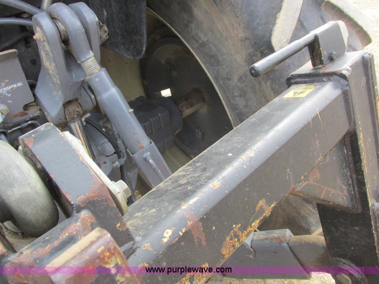 image for item L7127 2004 Buhler Versatile 2210 MFWD tractor