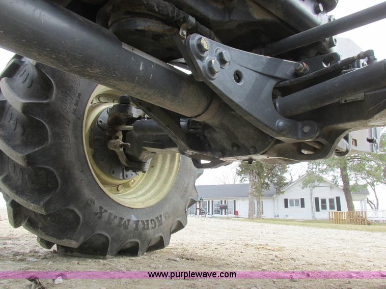 image for item L7127 2004 Buhler Versatile 2210 MFWD tractor