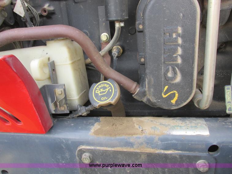 image for item L7127 2004 Buhler Versatile 2210 MFWD tractor