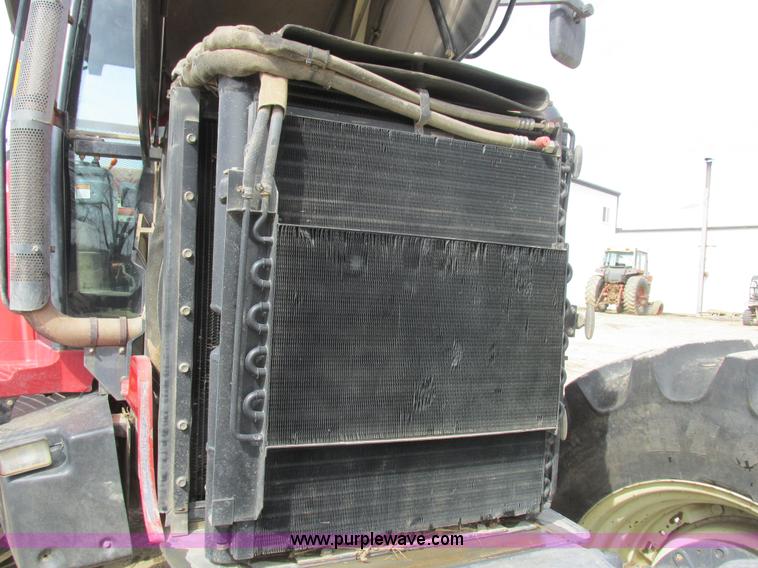 image for item L7127 2004 Buhler Versatile 2210 MFWD tractor