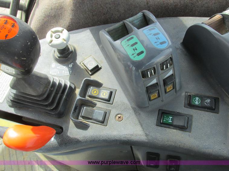 image for item L7127 2004 Buhler Versatile 2210 MFWD tractor