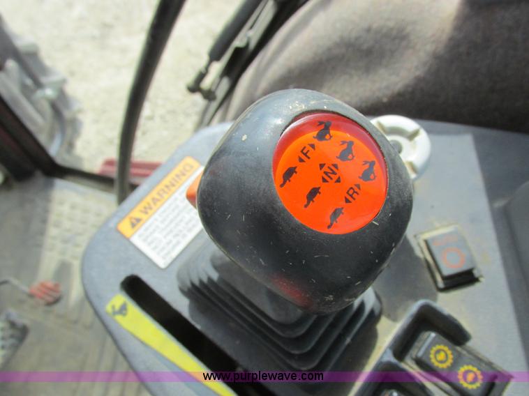 image for item L7127 2004 Buhler Versatile 2210 MFWD tractor