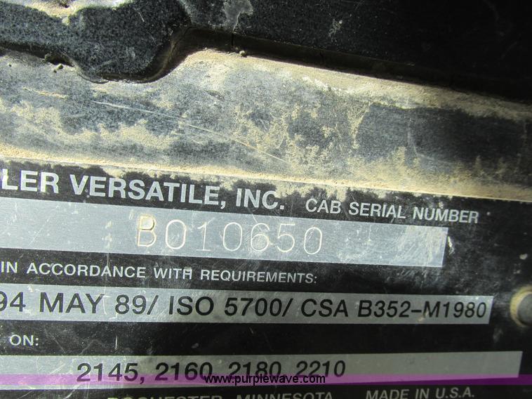 image for item L7127 2004 Buhler Versatile 2210 MFWD tractor