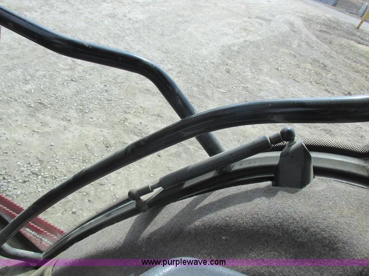 image for item L7127 2004 Buhler Versatile 2210 MFWD tractor