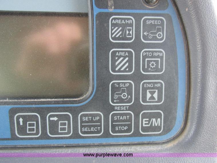 image for item L7127 2004 Buhler Versatile 2210 MFWD tractor