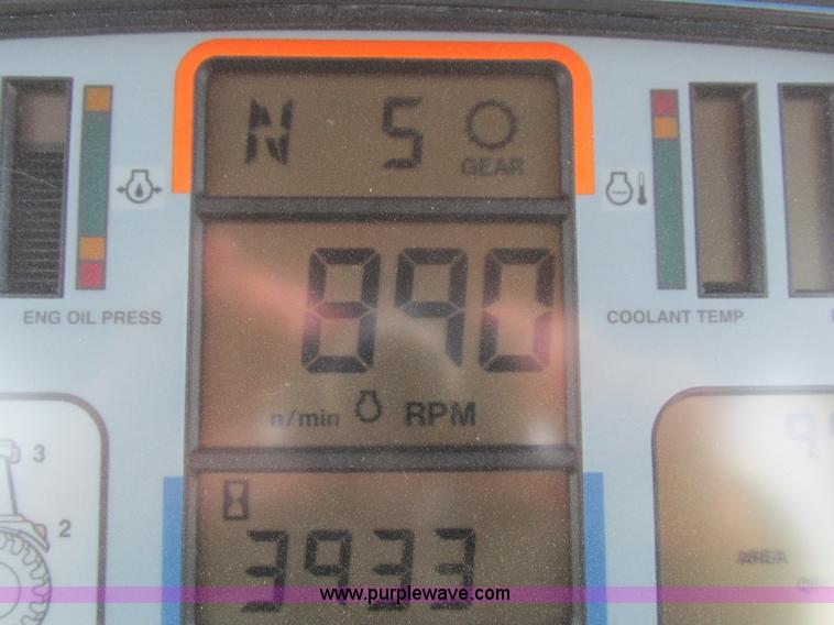 image for item L7127 2004 Buhler Versatile 2210 MFWD tractor