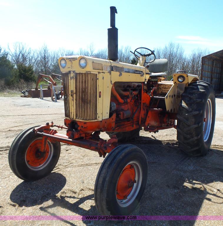 image for item L7157 1965 Case 930 tractor
