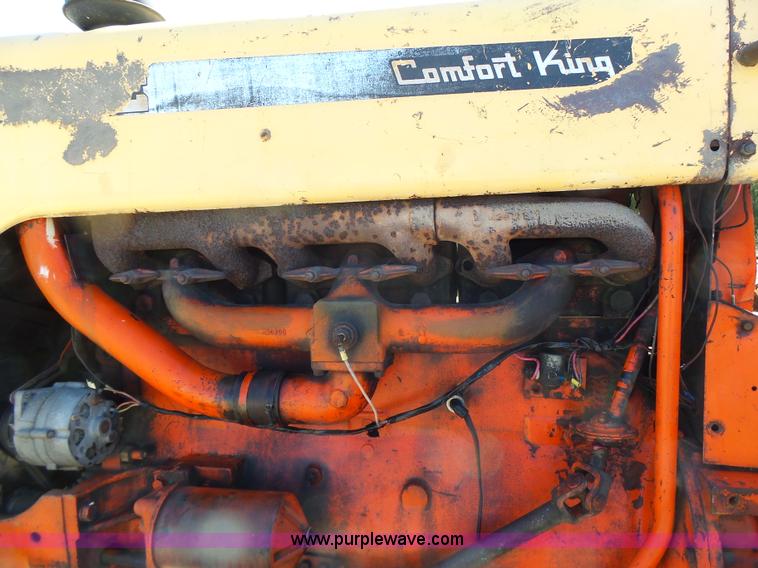 image for item L7157 1965 Case 930 tractor