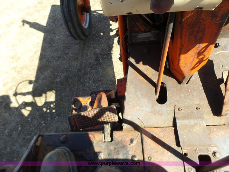 image for item L7157 1965 Case 930 tractor