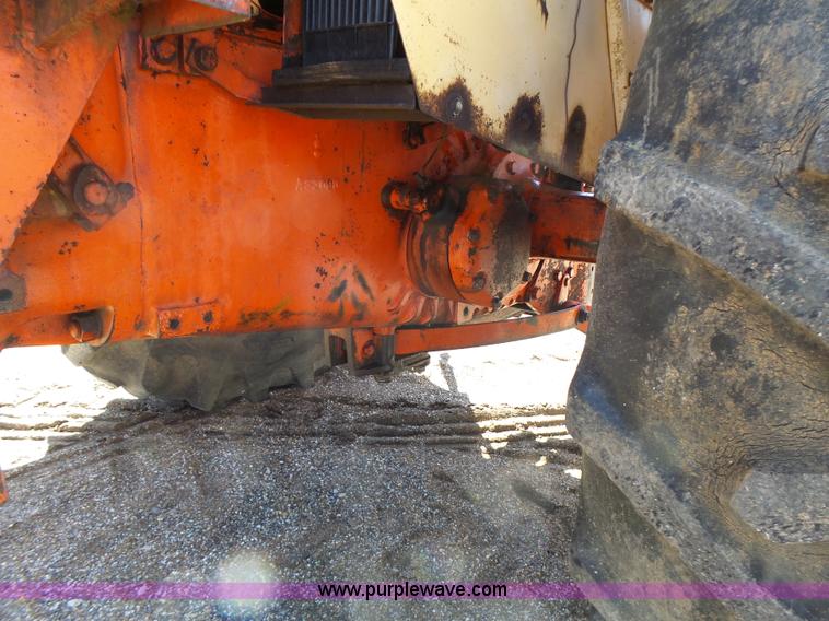 image for item L7157 1965 Case 930 tractor