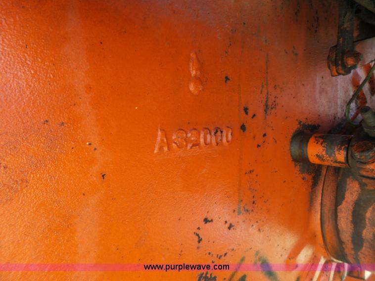 image for item L7157 1965 Case 930 tractor