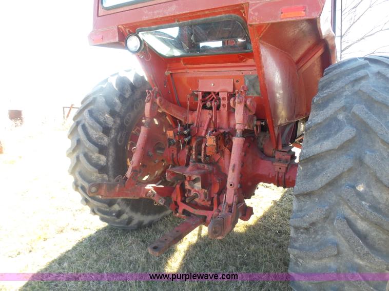image for item L7286 1975 International 1066 Turbo tractor