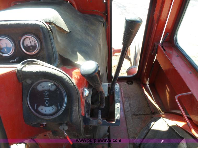 image for item L7286 1975 International 1066 Turbo tractor