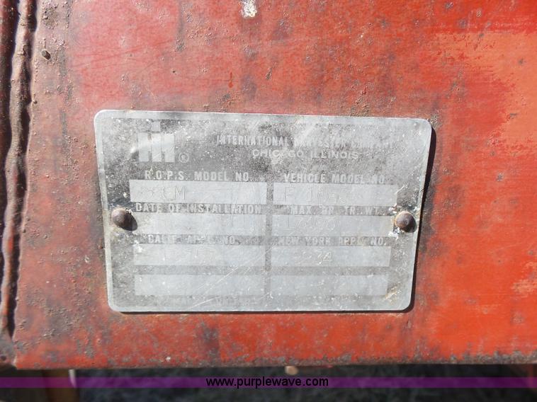 image for item L7286 1975 International 1066 Turbo tractor