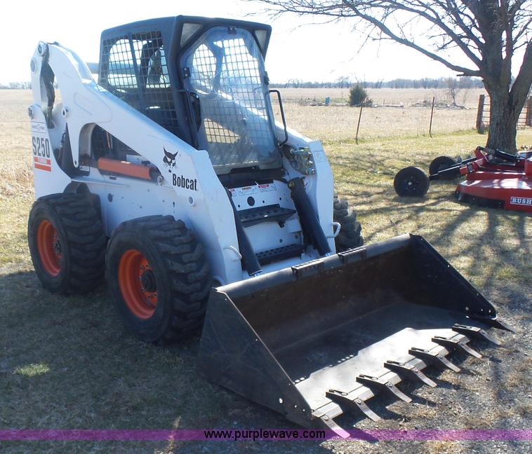 image for item L7287 2002 Bobcat S250 Turbo skid steer