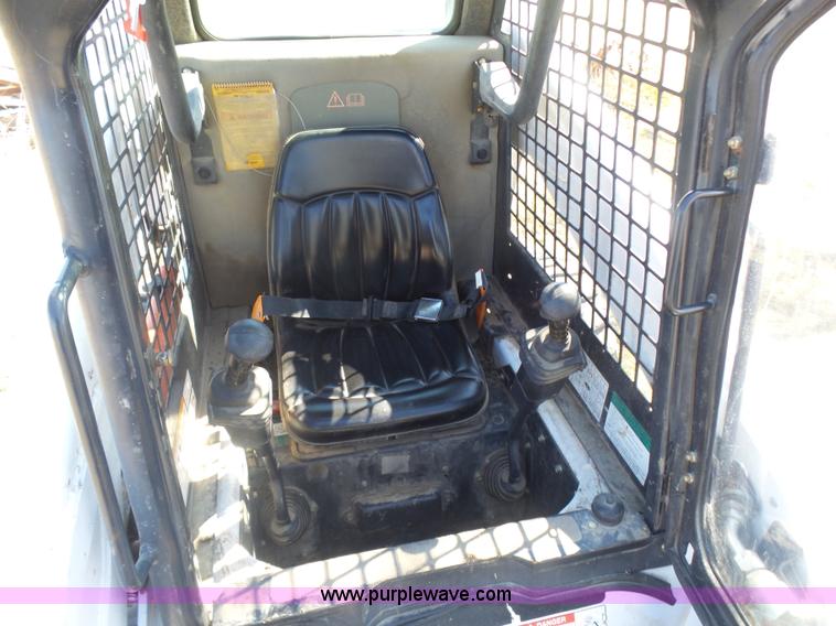 image for item L7287 2002 Bobcat S250 Turbo skid steer