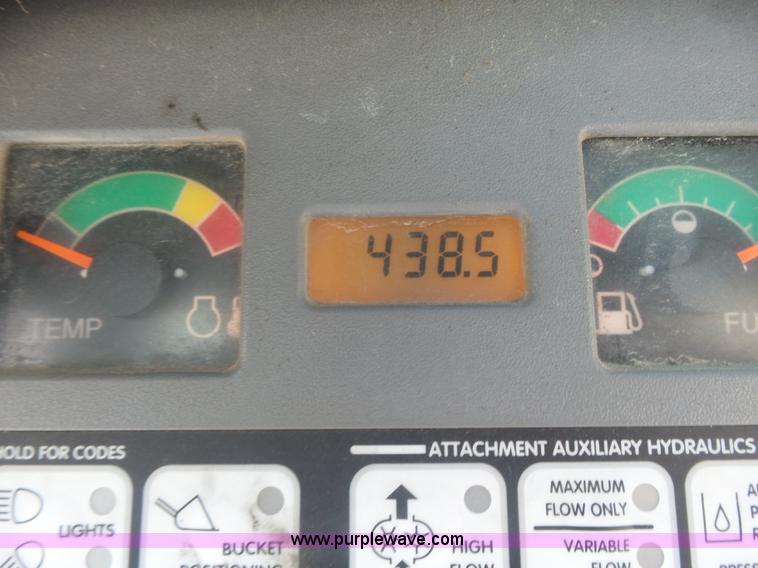 image for item L7287 2002 Bobcat S250 Turbo skid steer